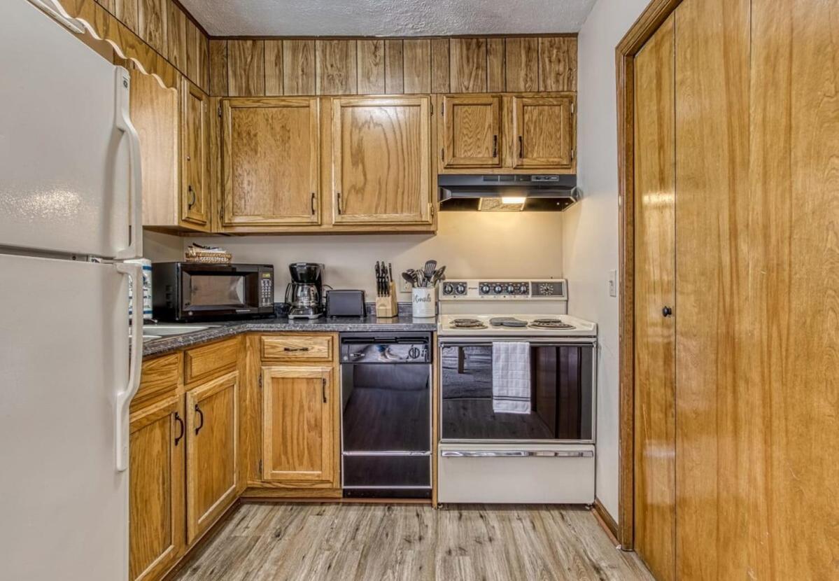 Pinecrest Townhomes-1King-2Queen Unit-Updated Pigeon Forge Esterno foto