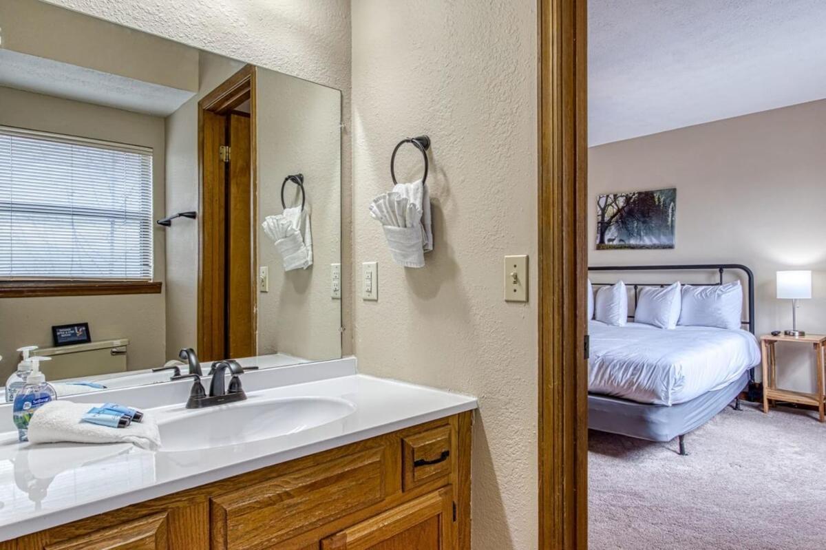 Pinecrest Townhomes-1King-2Queen Unit-Updated Pigeon Forge Esterno foto